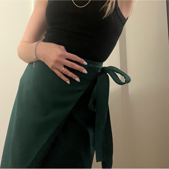 ASOS Green Wrap Skirt - Picture 4 of 7